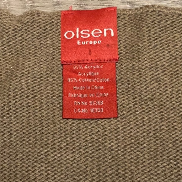 OLSEN Size 6/8US Beautifully Embroidered and Sequenced Sweater. - Picture 4 of 4